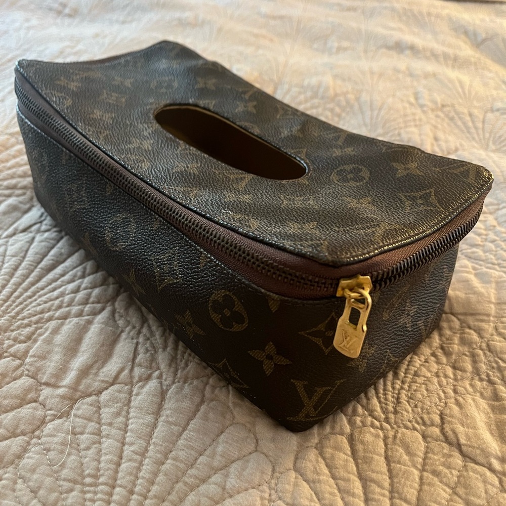 louis vuitton leather tissue box holder